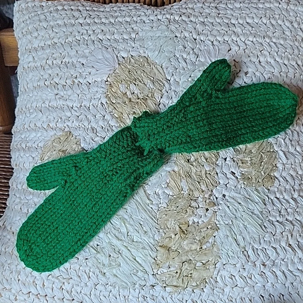 Handmade mittens, size 2-4 years
